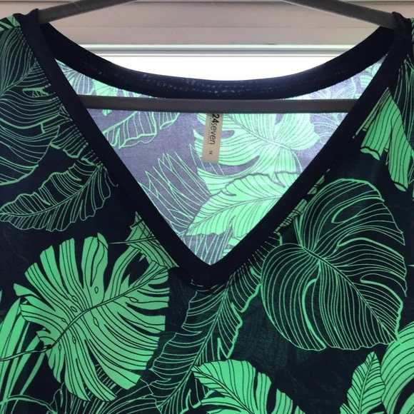 Tropical Green Leaf Print Dress - Picture 3 of 4